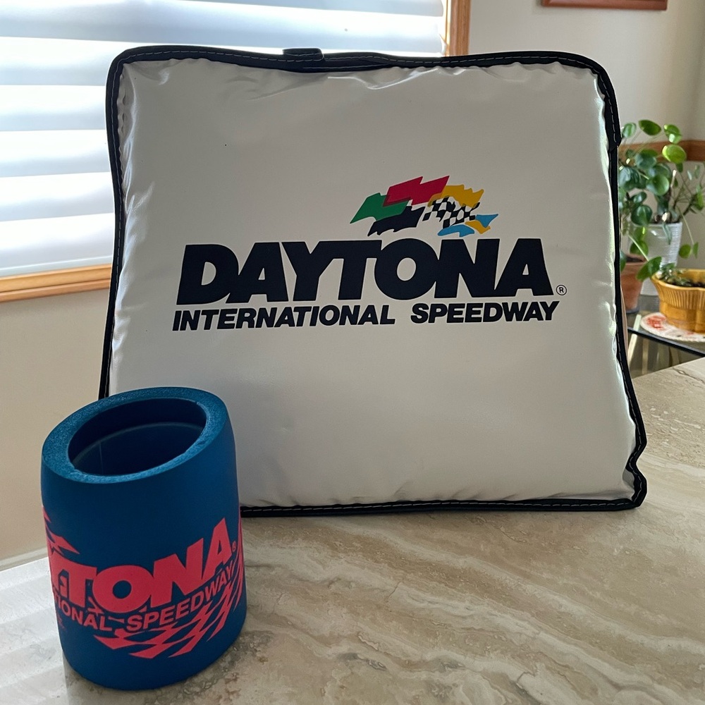 Daytona International Speedway Cushion and Koozie Set